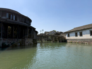 江南水乡临水古建风光