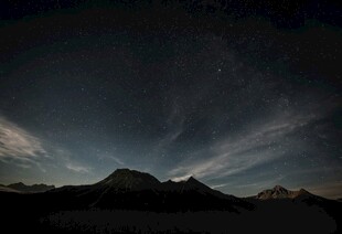 暮色远山夜空风光