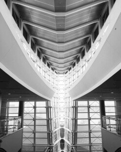 黑白抽象建筑结构