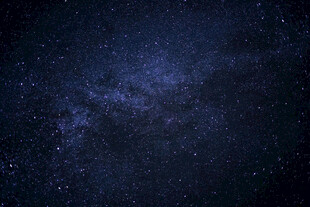 暗调星空银河夜景