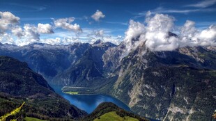 高山峡谷湖景风光