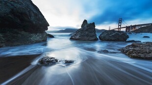 海岸公路远眺金门大桥