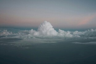 高空俯瞰云海盛景