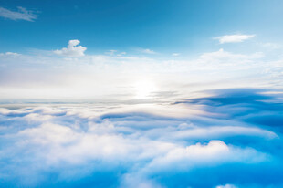 高空云海蓝天美景