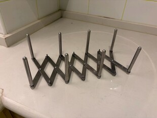 伸缩架