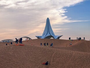 沙漠景区特色建筑风光