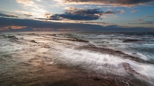 海岸黄昏落日美景