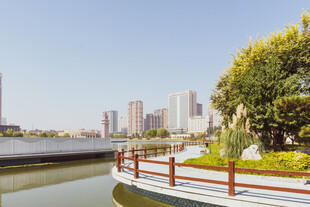城市河畔滨水步道景观