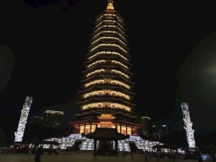 古塔夜景灯光景观