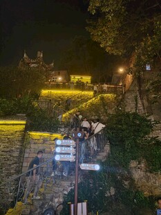 朦胧城市夜景