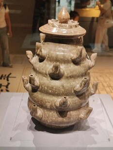 古代塔式陶瓷文物