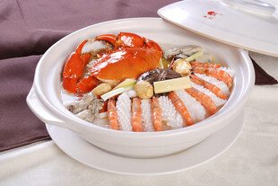 砂锅海鲜煲