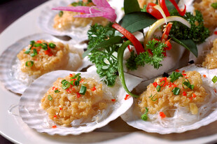 蒜蓉粉丝蒸扇贝