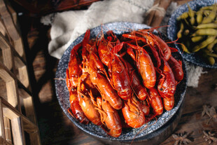 美味麻辣小龙虾