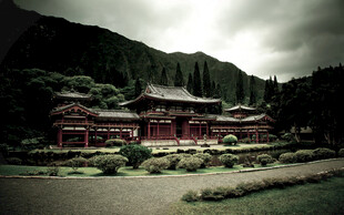 山间古寺中式建筑群