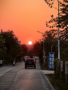 黄昏公路落日风光