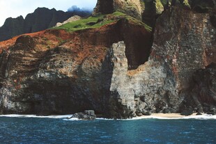 滨海悬崖自然景观