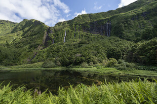 青山湖畔自然美景