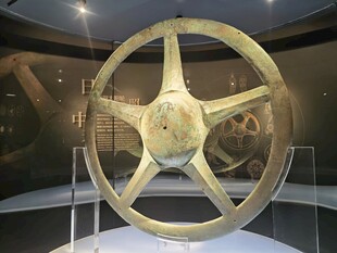 三星堆青铜器