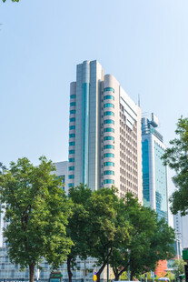 城市高层商务办公楼