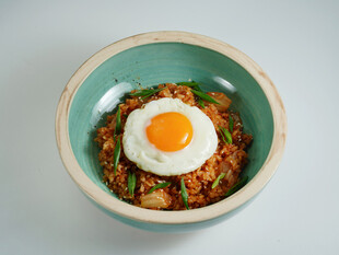 韩式泡菜煎蛋炒饭
