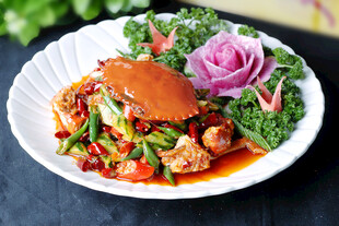 香辣炒蟹特色美食