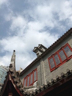 古建檐角云天风光
