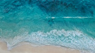 碧海沙滩海浪风光