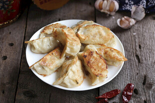 家常香煎饺子