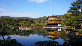 京都金阁寺湖景