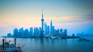 上海陆家嘴清晨江景