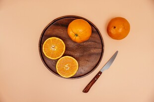 鲜橙切片静物摆拍