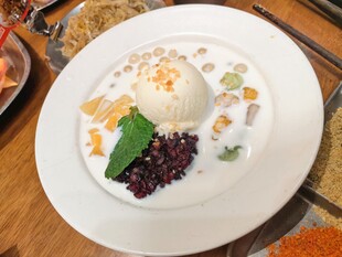 紫米冰淇淋甜品