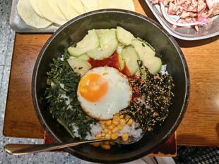 韩式石锅拌饭
