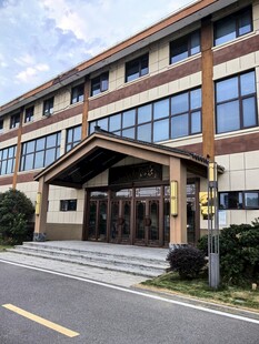 中式风格多层建筑外观