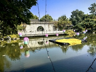 园林湖景古桥风光