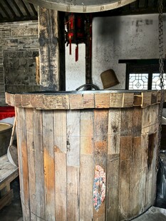 乡村老式柴火土灶台