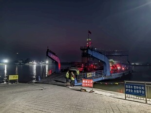 港口码头夜景