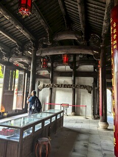 中式古建厅堂内景