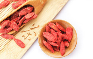 红枸杞干货食材展示