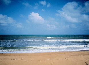 碧海蓝天沙滩海景