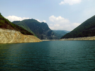 青山库区湖景风光