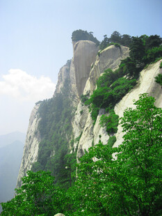 华山峭壁自然风光