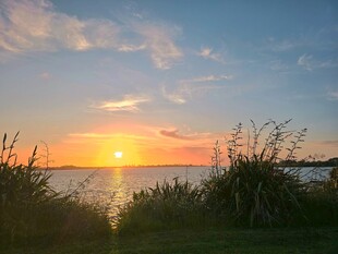 海滨日落自然美景