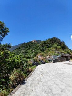 山间晴日美景  罗浮山