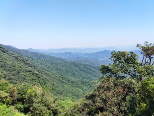青山连绵自然风光 罗浮山