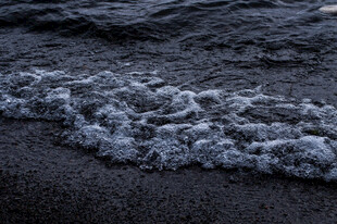 暗调海面浪沫