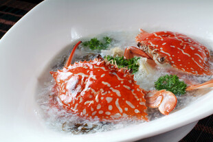 清蒸花蟹海鲜佳肴