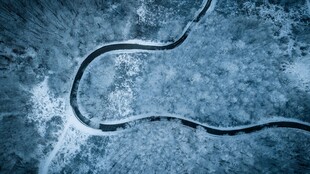 航拍寒地蜿蜒公路