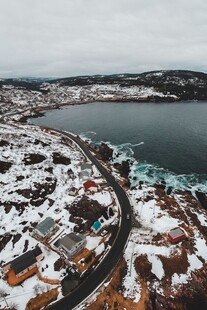 雪后滨海小镇航拍